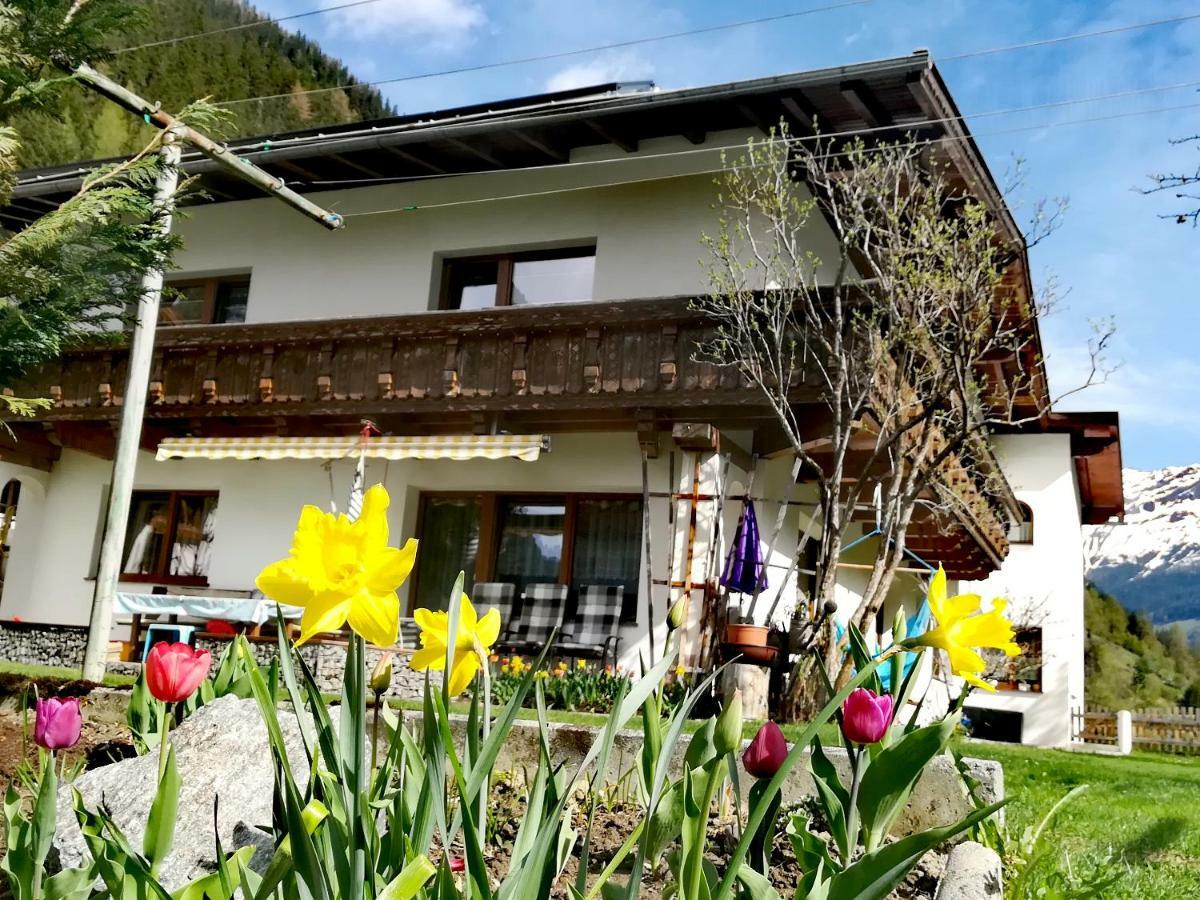 Haus Huter Apartment Каунертал Екстериор снимка